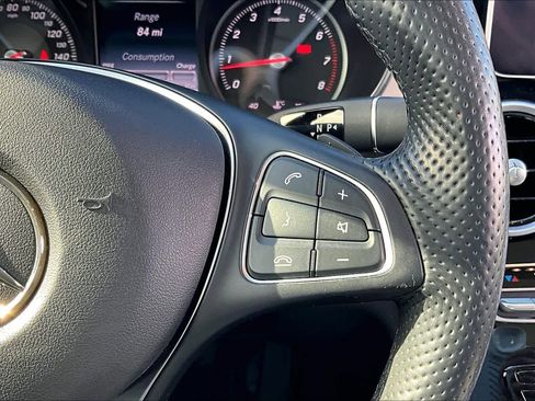 Used 2015 Mercedes-Benz C 300 Sedan image 24