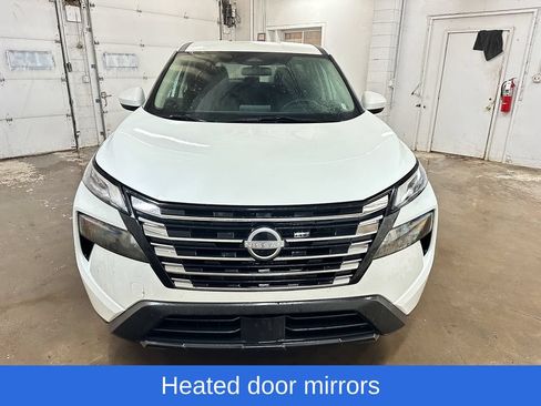 Used 2024 Nissan Rogue SV AWD/4WD image 7