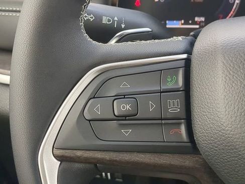New 2026 Jeep Grand Cherokee Limited w/ Limited Altitude Package AWD/4WD image 32