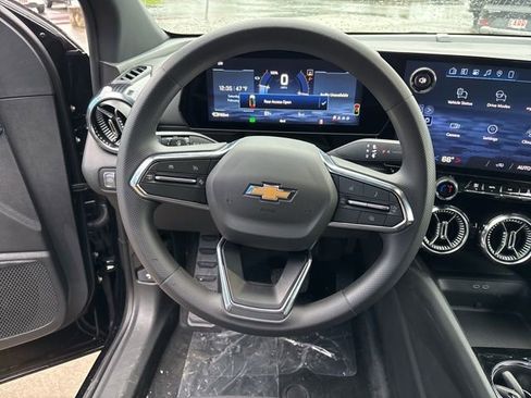 New 2026 Chevrolet Blazer EV LT image 16