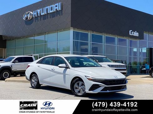 New 2026 Hyundai Elantra SE w/ Cargo Package FWD image 1