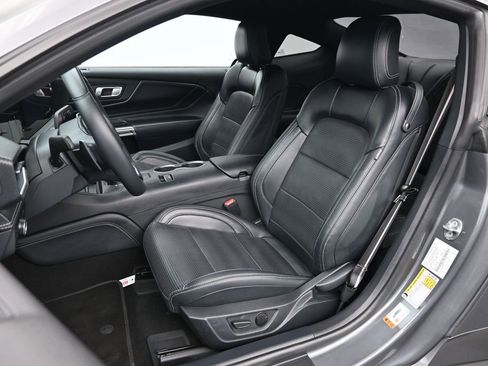 Used 2024 Ford Mustang GT Premium image 12