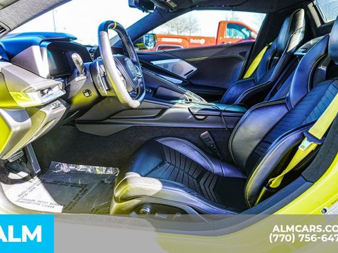 Used 2022 Chevrolet Corvette Stingray w/ Z51 Performance Package image 19