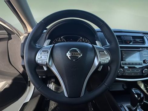 Used 2018 Nissan Altima 2.5 SR image 11