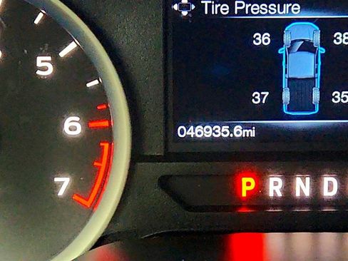 Used 2018 Ford F150 XLT w/ Equipment Group 302A Luxury image 15