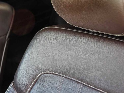 Used 2018 Mercedes-Benz GLS 450 4MATIC image 25