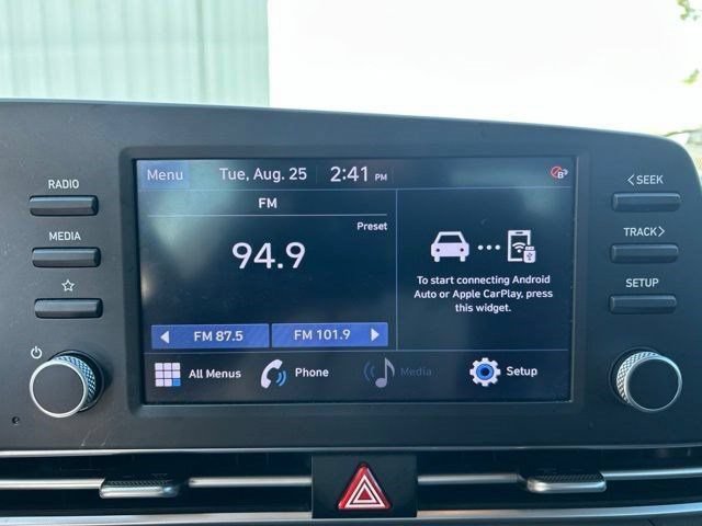 Used 2023 Hyundai Elantra SEL FWD image 22