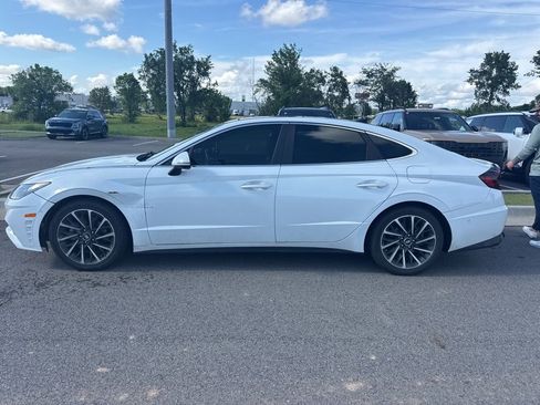 Used 2020 Hyundai Sonata Limited FWD image 2
