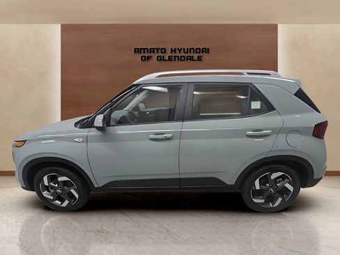 New 2026 Hyundai Venue SEL FWD image 3