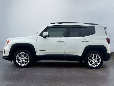 Used 2020 Jeep Renegade Latitude w/ Cold Weather Group image 8