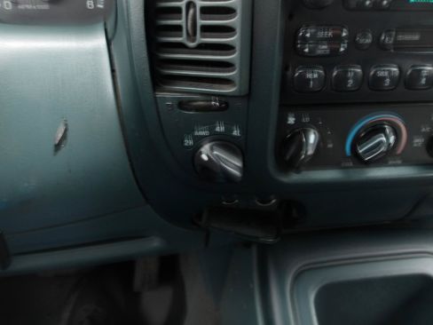 Used 1998 Ford Expedition XLT AWD/4WD image 20