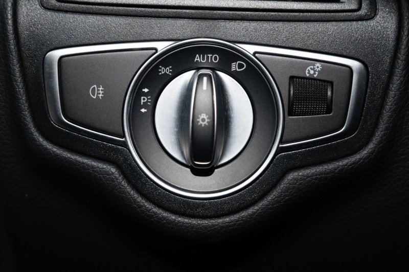 Certified 2022 Mercedes-Benz GLC 300 4MATIC image 22