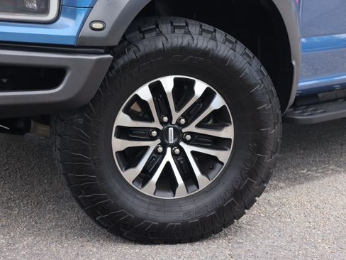 Used 2019 Ford F150 Raptor w/ Equipment Group 802A Luxury AWD/4WD image 16