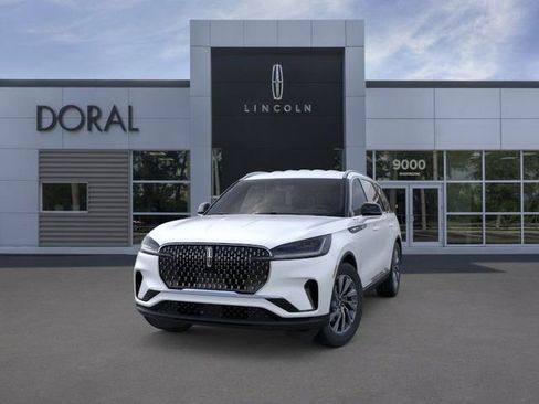 New 2026 Lincoln Aviator 2WD image 2