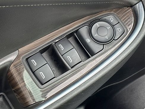 Used 2024 Chevrolet Malibu LT image 33