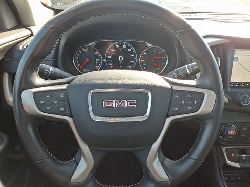 Used 2022 GMC Terrain Denali image 26