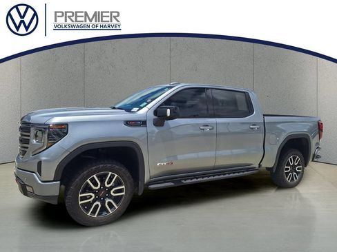 Used 2024 GMC Sierra 1500 AT4 w/ Technology Package AWD/4WD image 1