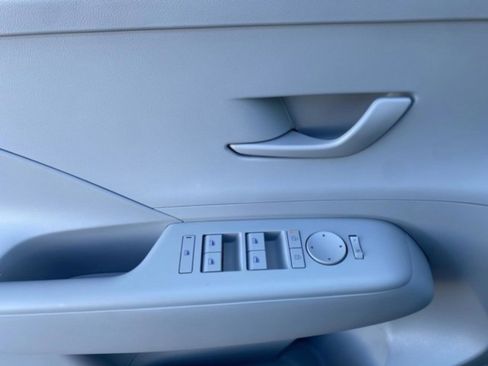 New 2026 Hyundai Kona SE FWD image 12