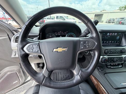 Used 2018 Chevrolet Tahoe Premier w/ RST 6.2L Performance Edition RWD image 14
