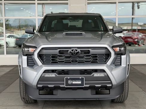 New 2026 Toyota Tacoma TRD Sport AWD/4WD image 4