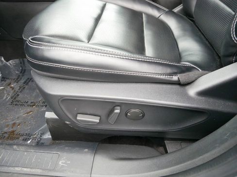 Used 2024 Ford Escape Platinum image 6