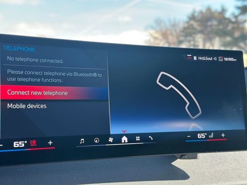 Used 2025 BMW iX M60 image 37