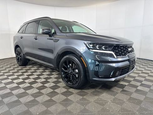 Used 2023 Kia Sorento SX image 2