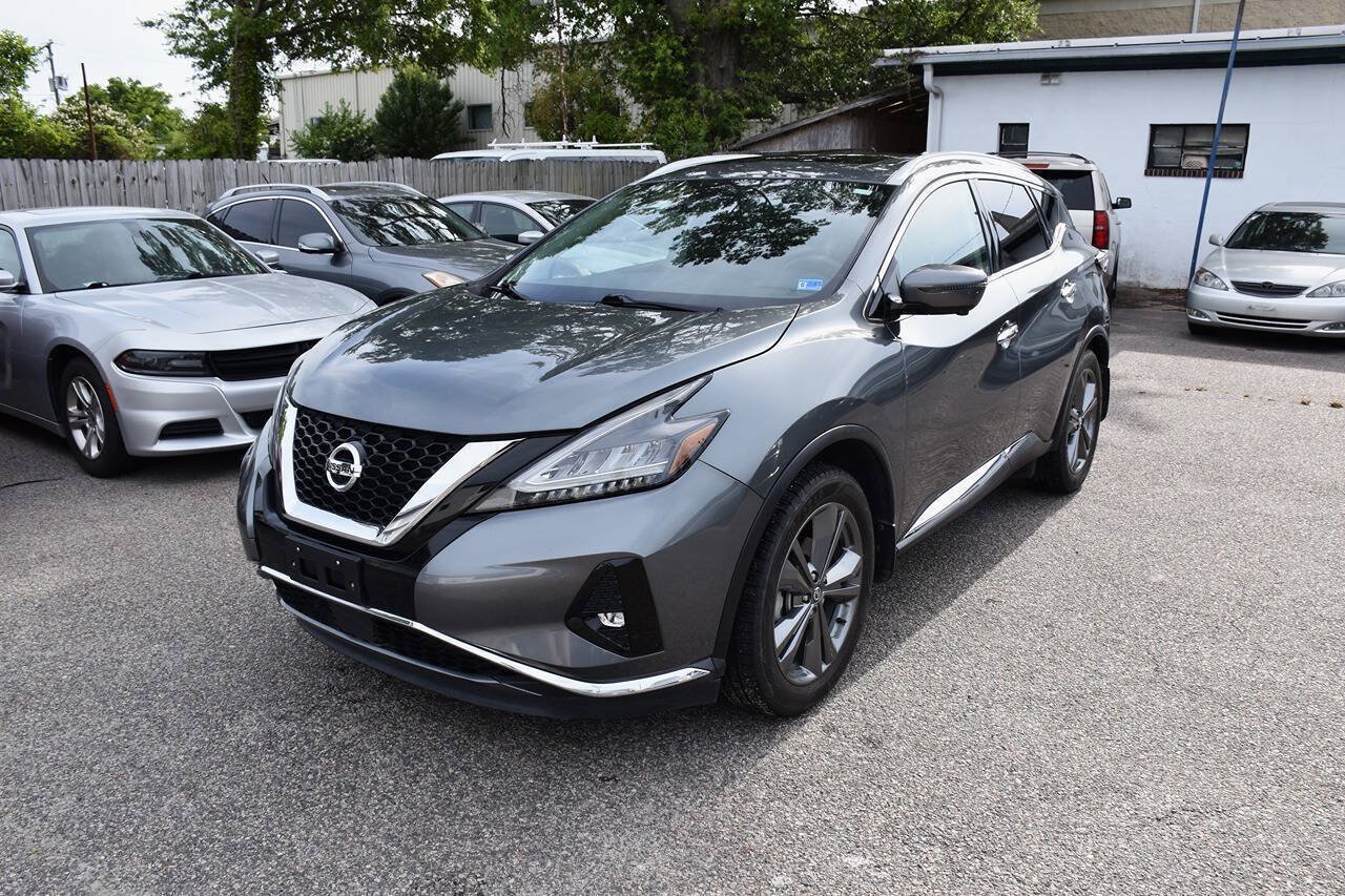 Used 2020 Nissan Murano Platinum w/ Cargo Package FWD image 1