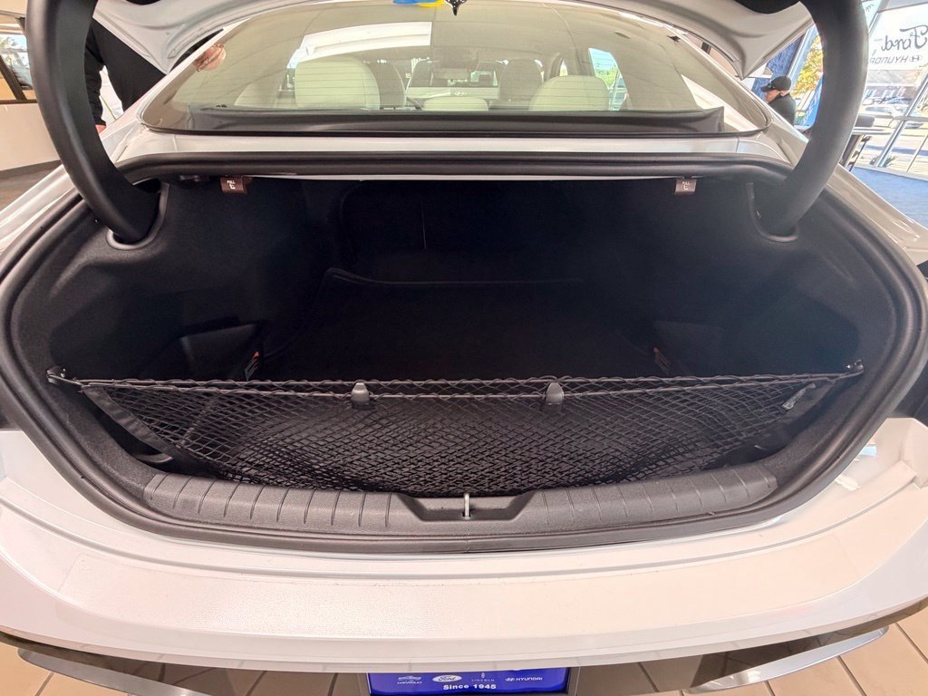 Used 2026 Hyundai Sonata SEL FWD image 16