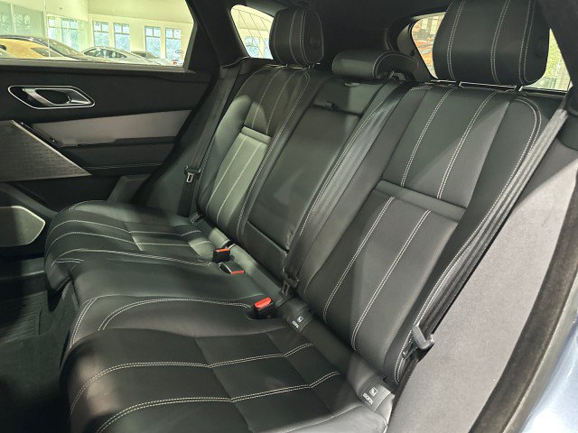 Used 2019 Land Rover Range Rover Velar R-Dynamic SE AWD/4WD image 47