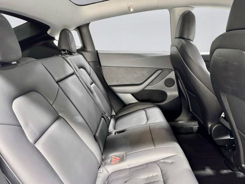 Used 2022 Tesla Model Y Performance image 20