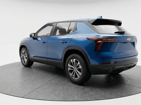 Used 2025 Chevrolet Equinox LT image 6