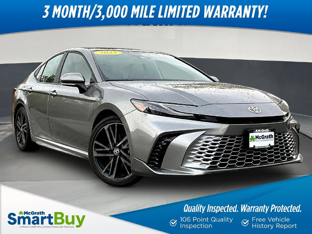 Used 2025 Toyota Camry XSE FWD image 1