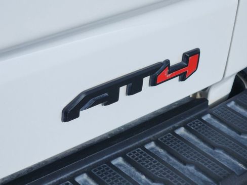 Used 2023 GMC Sierra 1500 AT4 w/ Technology Package image 16