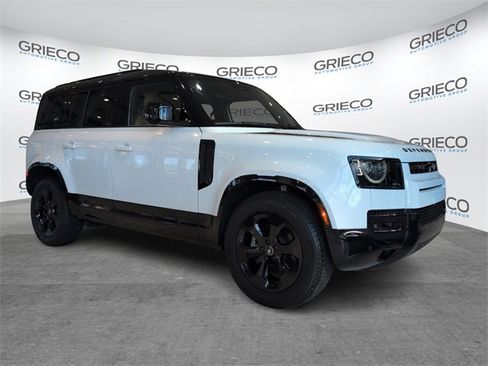Used 2024 Land Rover Defender 110 S image 1