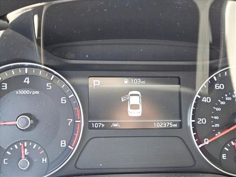 Used 2023 Kia Forte LXS FWD image 9