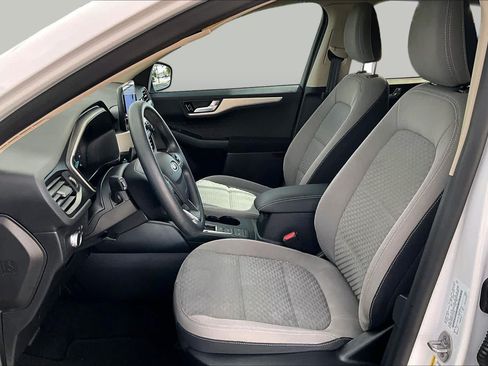 Used 2020 Ford Escape SE FWD image 8