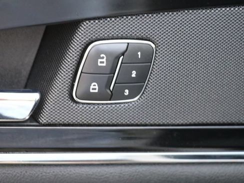 Used 2022 Lincoln Nautilus Reserve AWD/4WD image 19