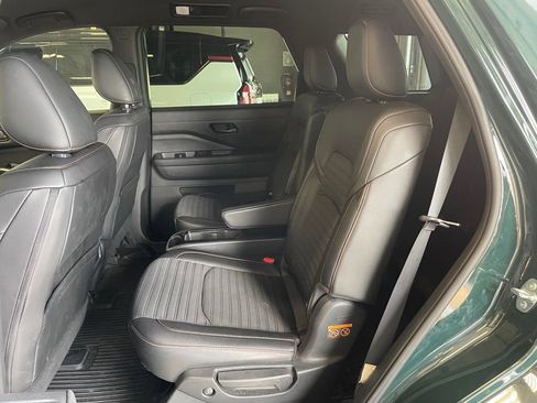 Certified 2025 Nissan Pathfinder Rock Creek AWD/4WD image 16