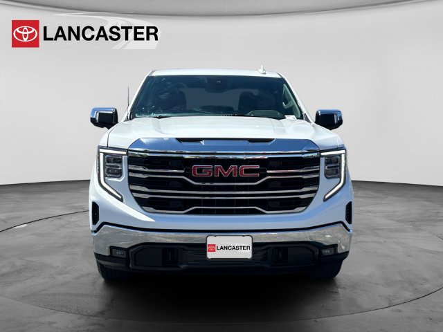 Used 2025 GMC Sierra 1500 SLT RWD image 2