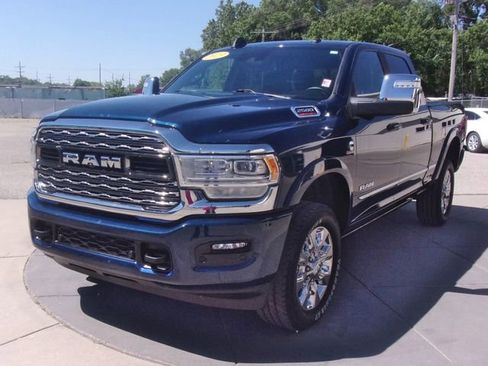 Used 2023 RAM 2500 Limited AWD/4WD image 19