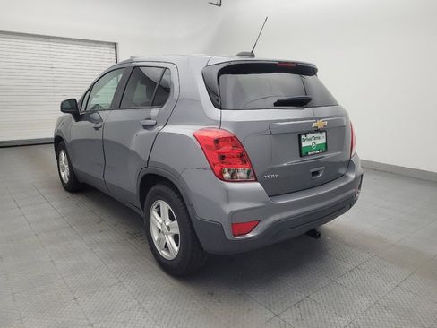 Used 2020 Chevrolet Trax LS w/ Tint and Cruise Package FWD image 5