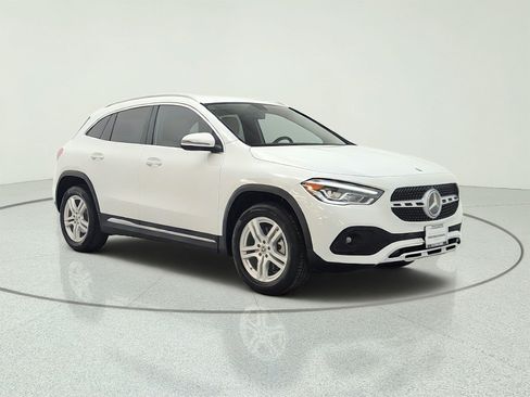 Used 2023 Mercedes-Benz GLA 250 w/ Premium Package image 3