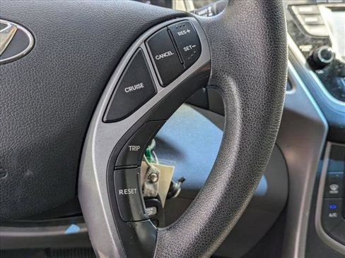 Used 2016 Hyundai Elantra SE w/ Option Group 02 image 14