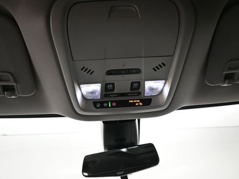 Used 2021 Buick Enclave Avenir w/ Avenir Technology Package image 20