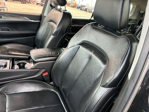 Used 2021 Jeep Grand Cherokee L Limited image 37