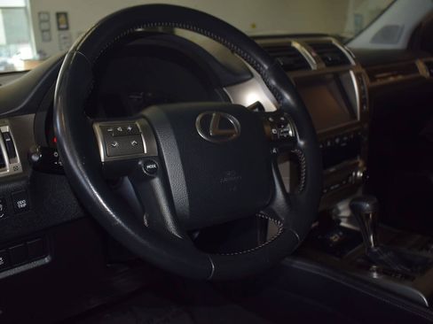 Used 2014 Lexus GX 460 AWD/4WD image 28