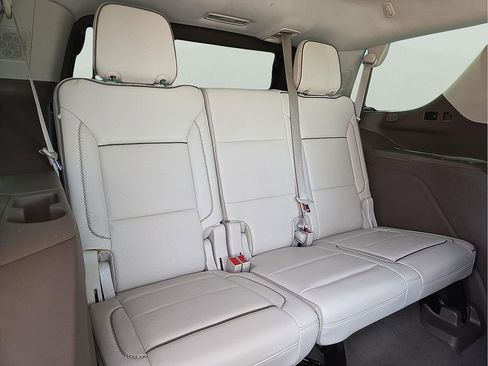 Used 2021 GMC Yukon Denali w/ Denali Ultimate Package AWD/4WD image 11
