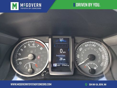 Used 2023 Toyota Tacoma TRD Sport w/ TRD Premium Sport Package AWD/4WD image 34
