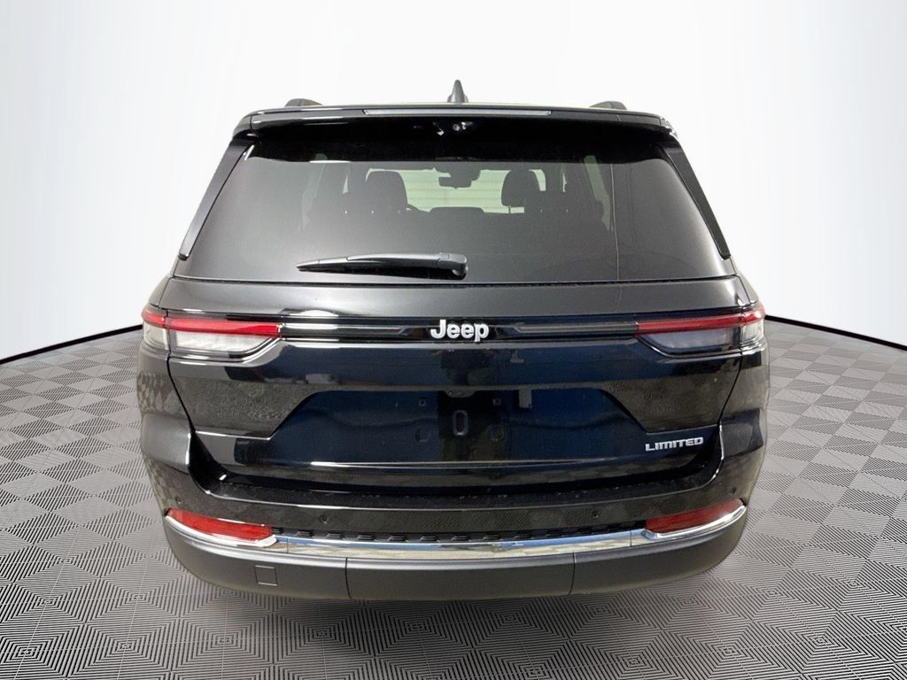 Certified 2025 Jeep Grand Cherokee Limited w/ Luxury Tech Group II RWD image 7